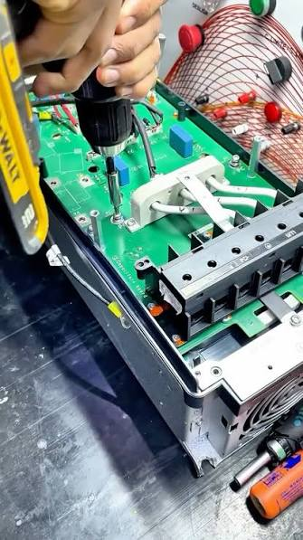 Inversores e Soft Starters — imagem 4